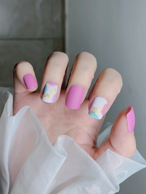 เล็บปลอม สั้น สี่เหลี่ยม บล็อคสี 24 ชิ้น & เทปกาว 1 แผ่น & ตะไบเล็บ 1 ชิ้น c-63