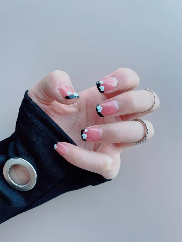 เล็บปลอม สั้น สี่เหลี่ยม ลาย หัวใจ & เทปกาว 1 แผ่น & ตะไบเล็บ 1 ชิ้น 24 ชิ้น c-7