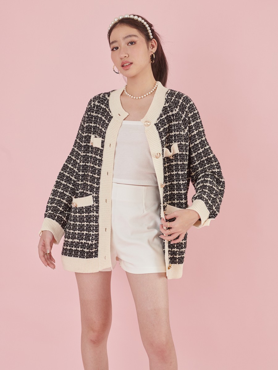 สเวตเตอร์ งานดีหรูหรามากเว่อร์ ใครใส่ก็คุณหนูฝุดๆค่าา คลุมกระดุมเงิน รุ่น เสื้อคลุมเกาหลี  i-22