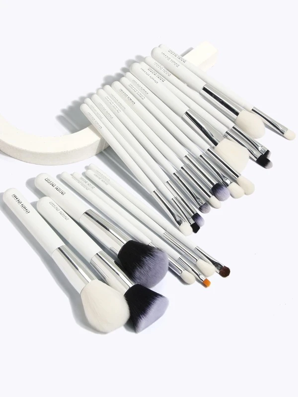 ชุดแปรงแต่งหน้า 20 ชิ้น e-59