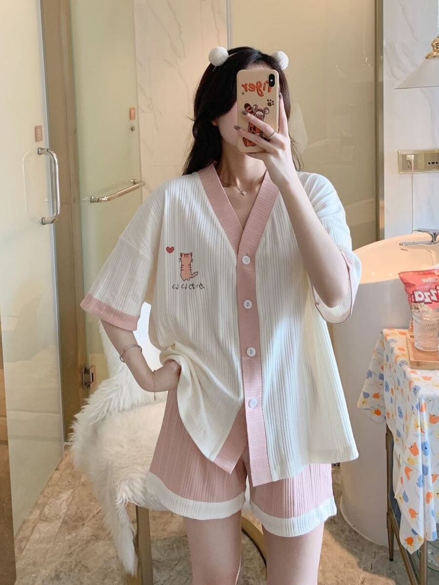 ชุดนอนผู้หญิง ชุดนอนแขนสั้นขาสั้น ชุดนอนแฟชั่น เซ็ตชุดนอน  bb-22