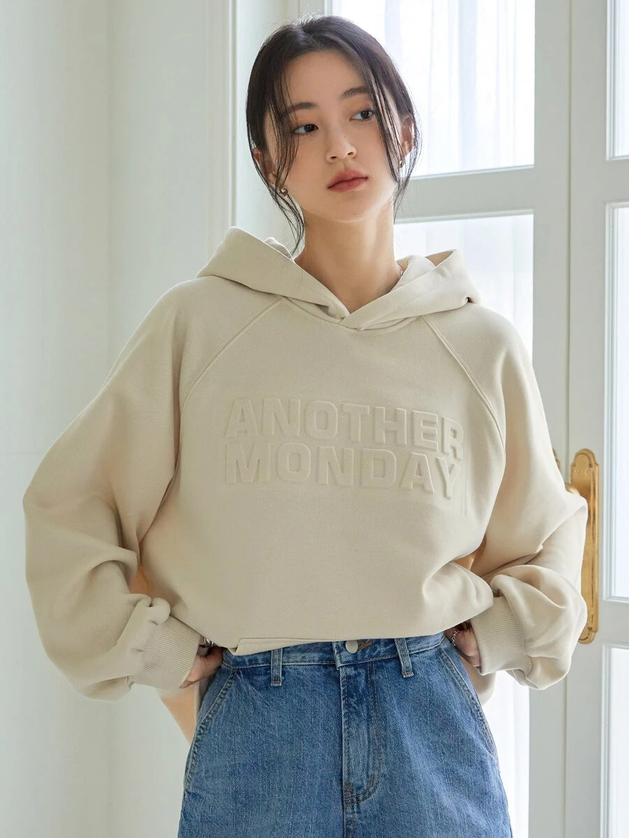 Dazy-Less ฮู้ดดี้ ลายนูน ตัวอักษร แขนเสื้อตะเข็บเย็บเฉียง  cc-21