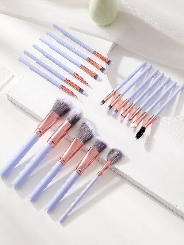 เซต แปรงแต่งหน้า 18 ชิ้น e-86