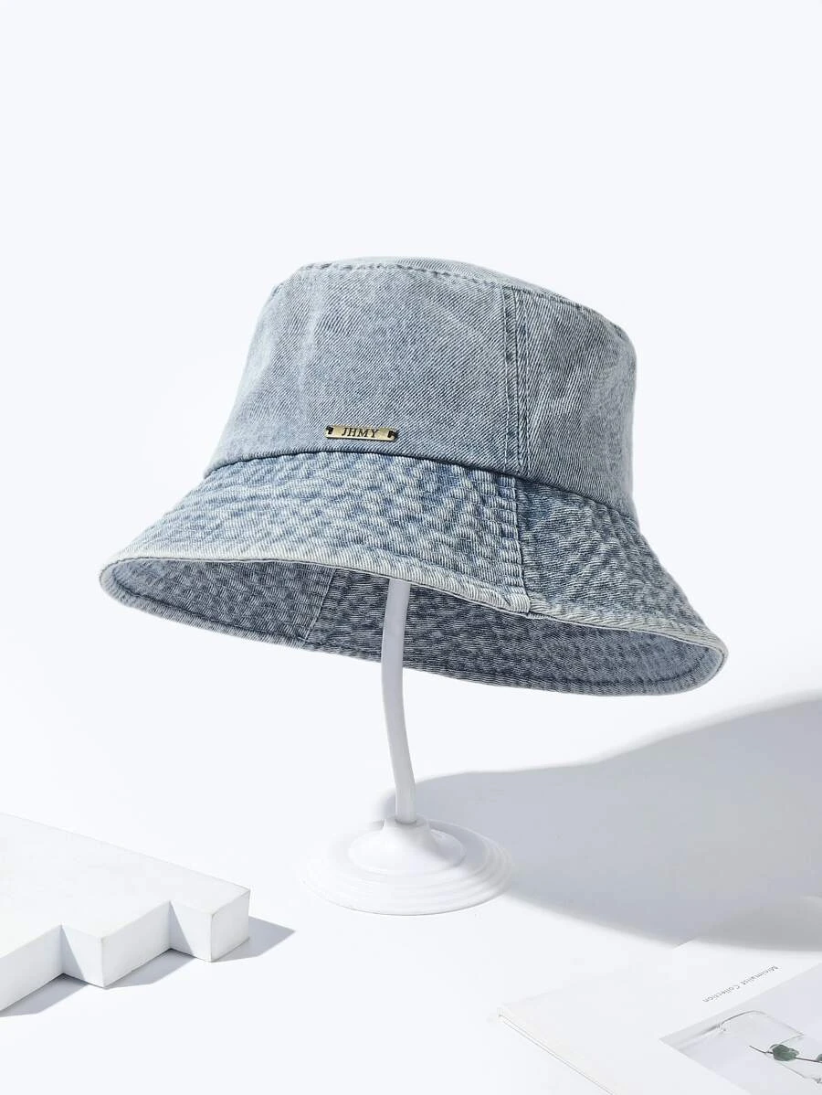 หมวกบักเก็ต รายละเอียด ตัวอักษร ตกแต่ง สี่เหลี่ยม Denim  j-3