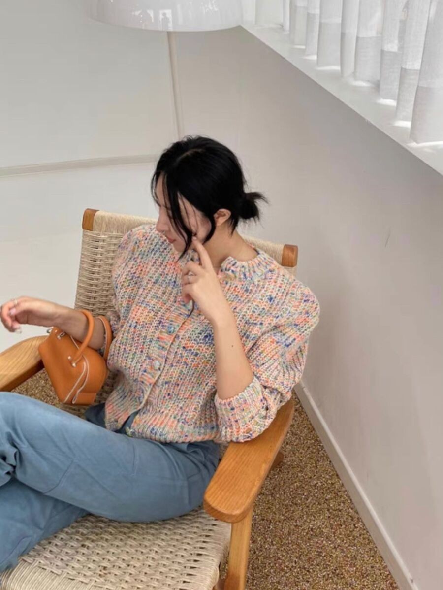 คาร์ดิแกนไหมพรมสไตล์เกาหลี ทอเล่นสีในตัว กระดุมใหญ่ i-5